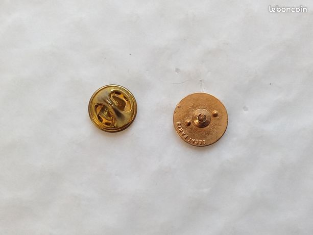 RARE PINS PIN'S .. Pompier Fire Camion Truck Aeroport Airport Sides