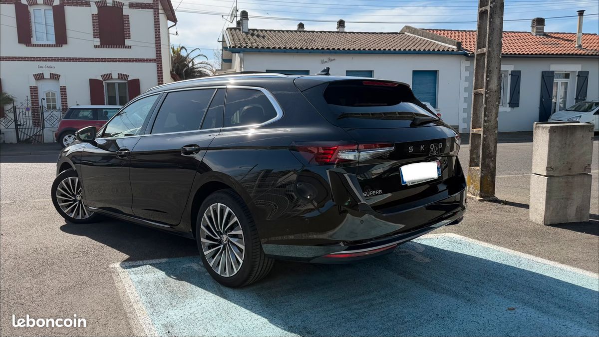 Skoda Superb Combi 1.5 TSI mHEV 150ch ACT DSG7 Laurin&Klement (image 3)