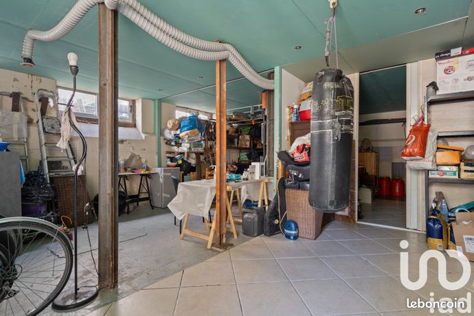 Maison familiale 5 pièces 223 m² — 18