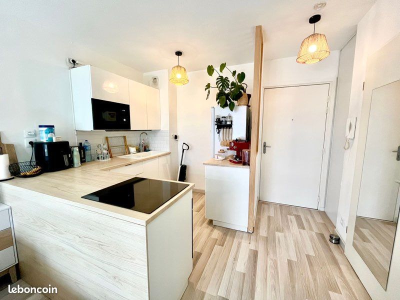 Appartement 3 pièces 54 m² · à Cenon · 54 m² · 950 €