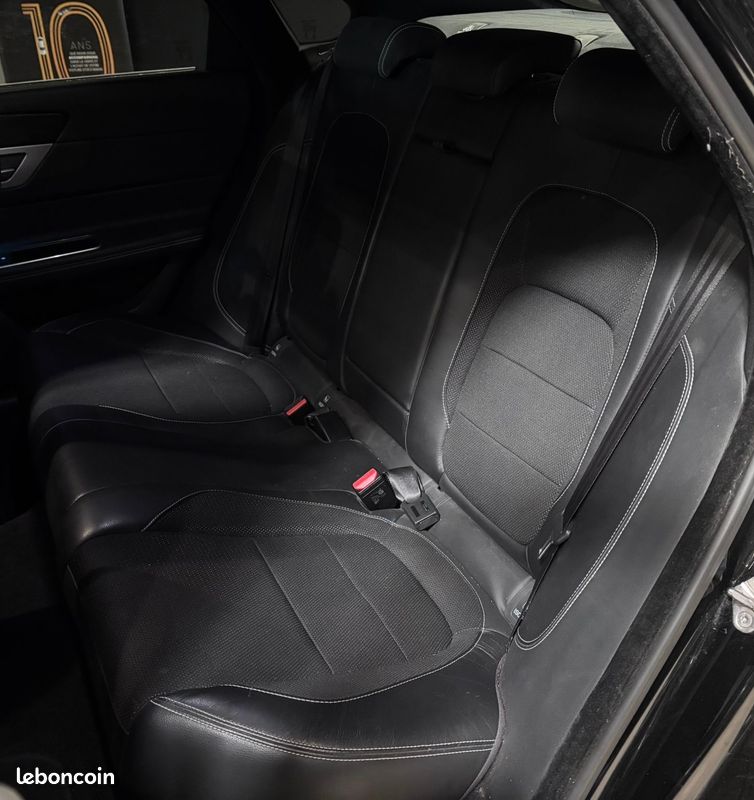JAGUAR XF 3.0 D 300CH R-SPORT BVA - Entretien Jaguar - Carplay - Caméra de recul (image 6)