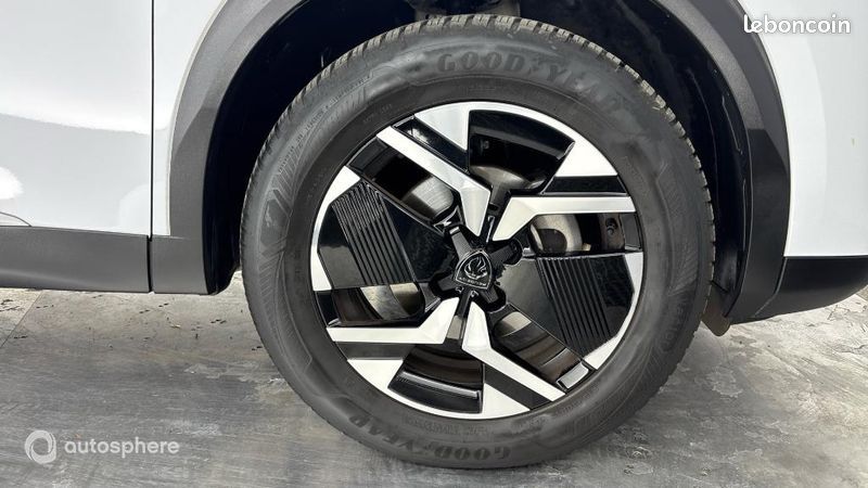 Peugeot 2008 1.2 PureTech 130ch S&S GT EAT8 (image 20)