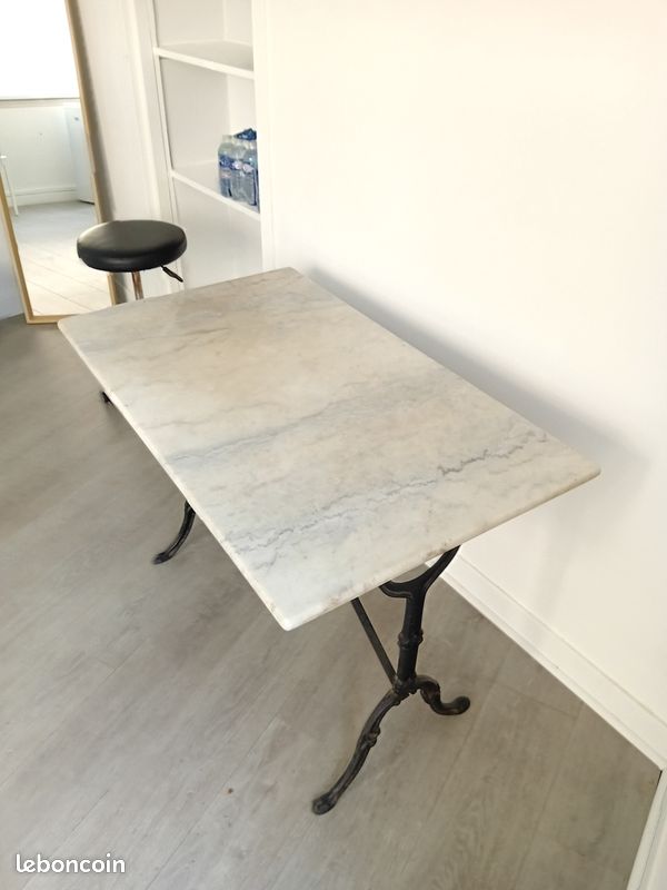 Table fer et marbre (image 1)