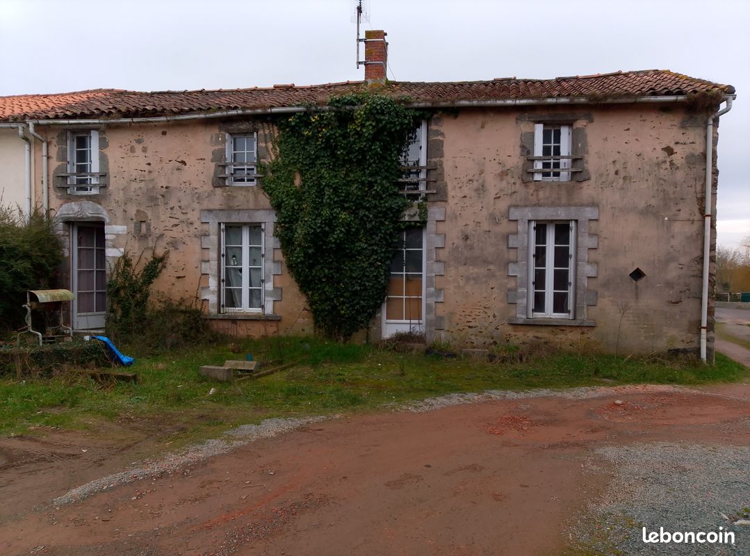 Maison 6 pièces 130 m² · à Menomblet · 130 m² · 42 000 €