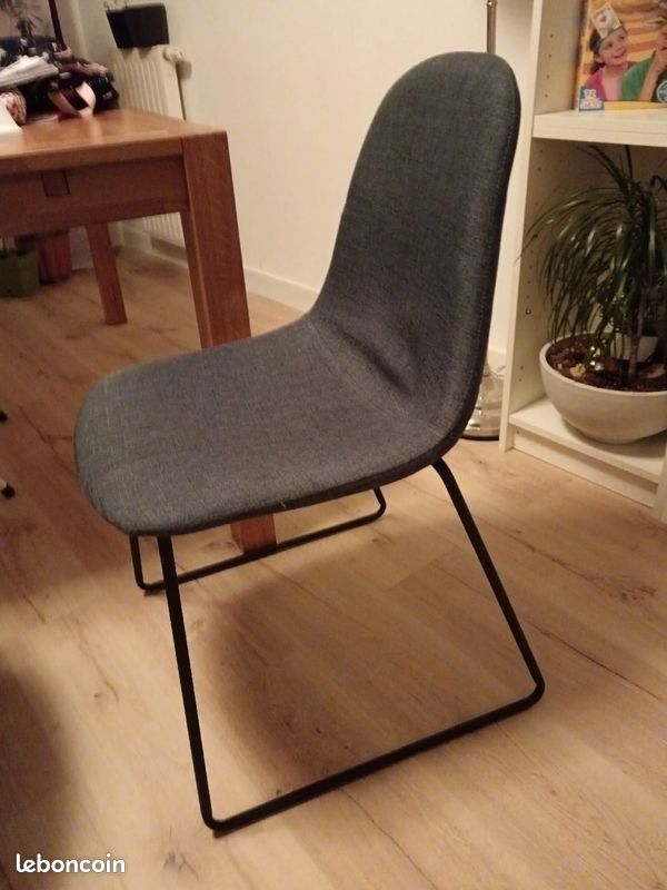 2 Chaises salle a manger en très bon état à 30 la chaise (image 3)
