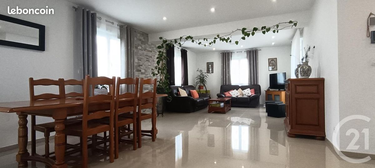 Maison 5 pièces 138 m² · à Messas · 138 m² · 275 000 €
