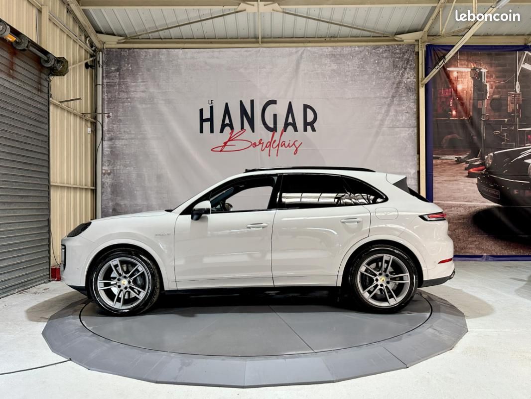 Porsche Cayenne E-Hybrid V6 3.0 470ch Tiptronic 8 (image 3)