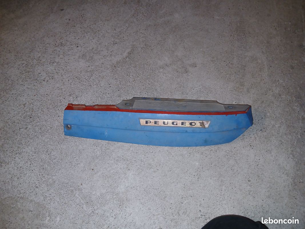 Un carter de mobylette 102 Peugeot (image 1)