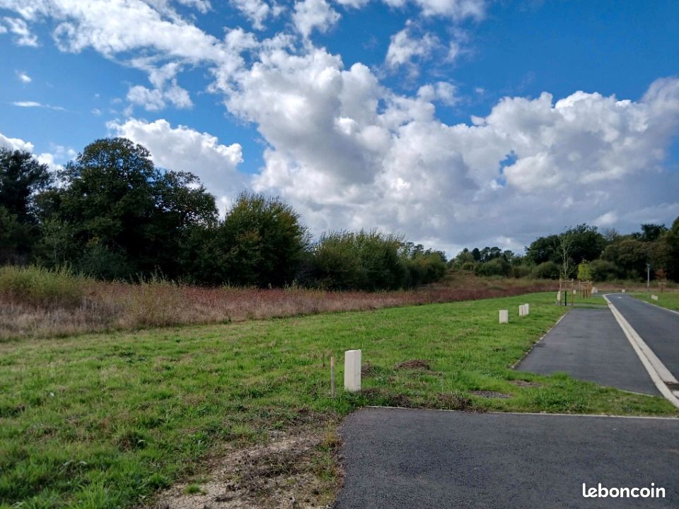 Terrain 998 m² · à Marsac-sur-l'Isle · 50 500 €