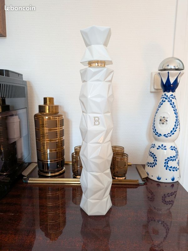 Belvédère Ten, bouteille vide (image 1)