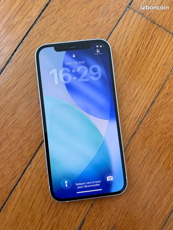 IPhone 12 (image 4)