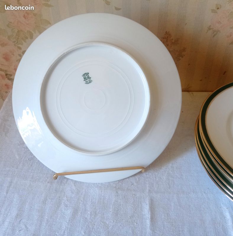 Six assiettes plates signées William Guérin Porcelaine de Limoges Rainier Grace Kelly (image 4)