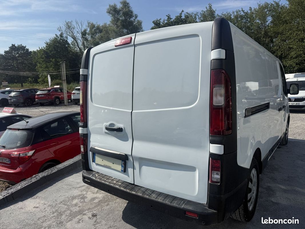 Renault TRAFIC III FG L2H1 1200 1.6 DCI 140CH ENERGY GRAND CONFORT (image 3)