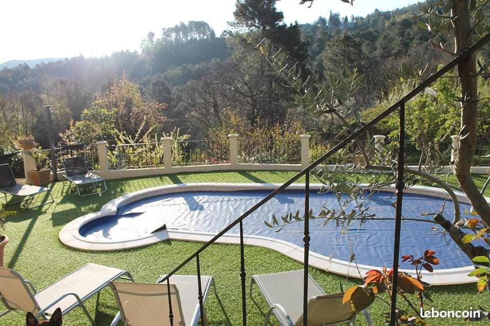 Maison 8 pièces 200 m² · à La Vernarède · 200 m² · 325 000 €