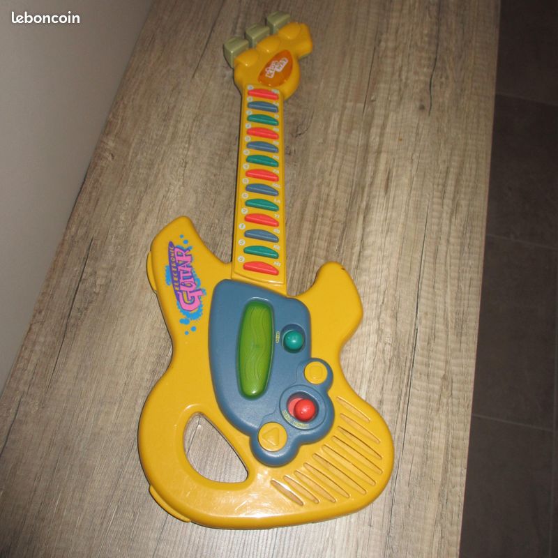 Guitare (image 1)