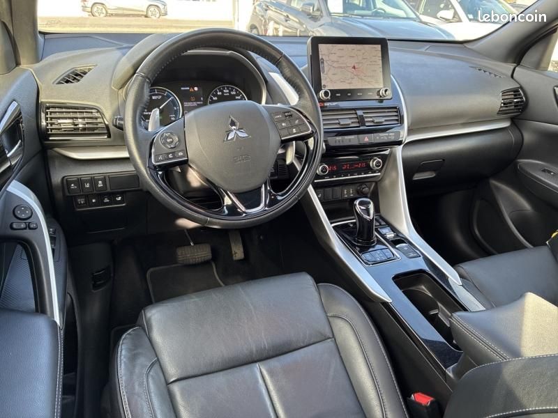 Mitsubishi Eclipse Cross 2.4 MIVEC PHEV 188ch Intense Style 4WD (image 9)