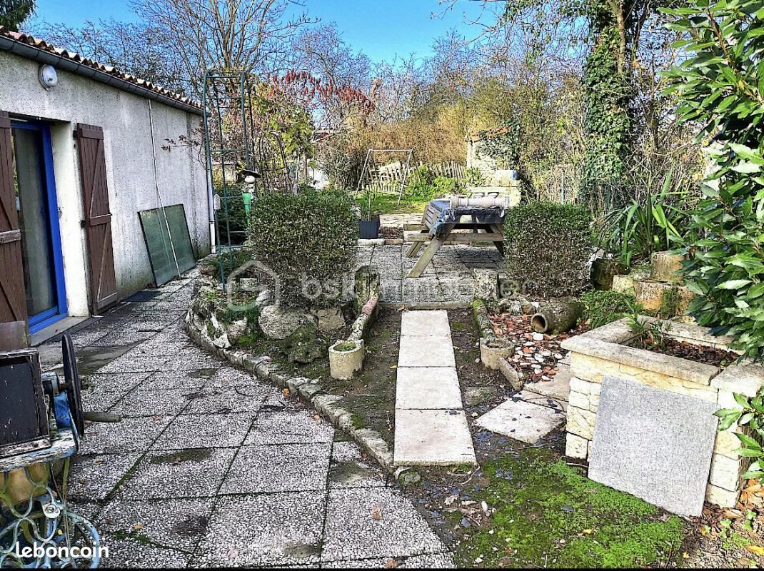 Maison 3 pièces 70 m² - Saint-Aubin-le-Cloud 79450 (image principale 1)