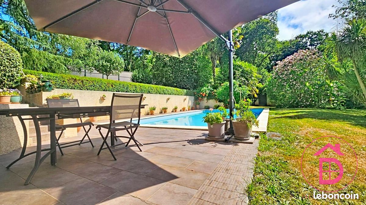 Maison 7 pièces 170 m² · à Montardon · 170 m² · 450 000 €
