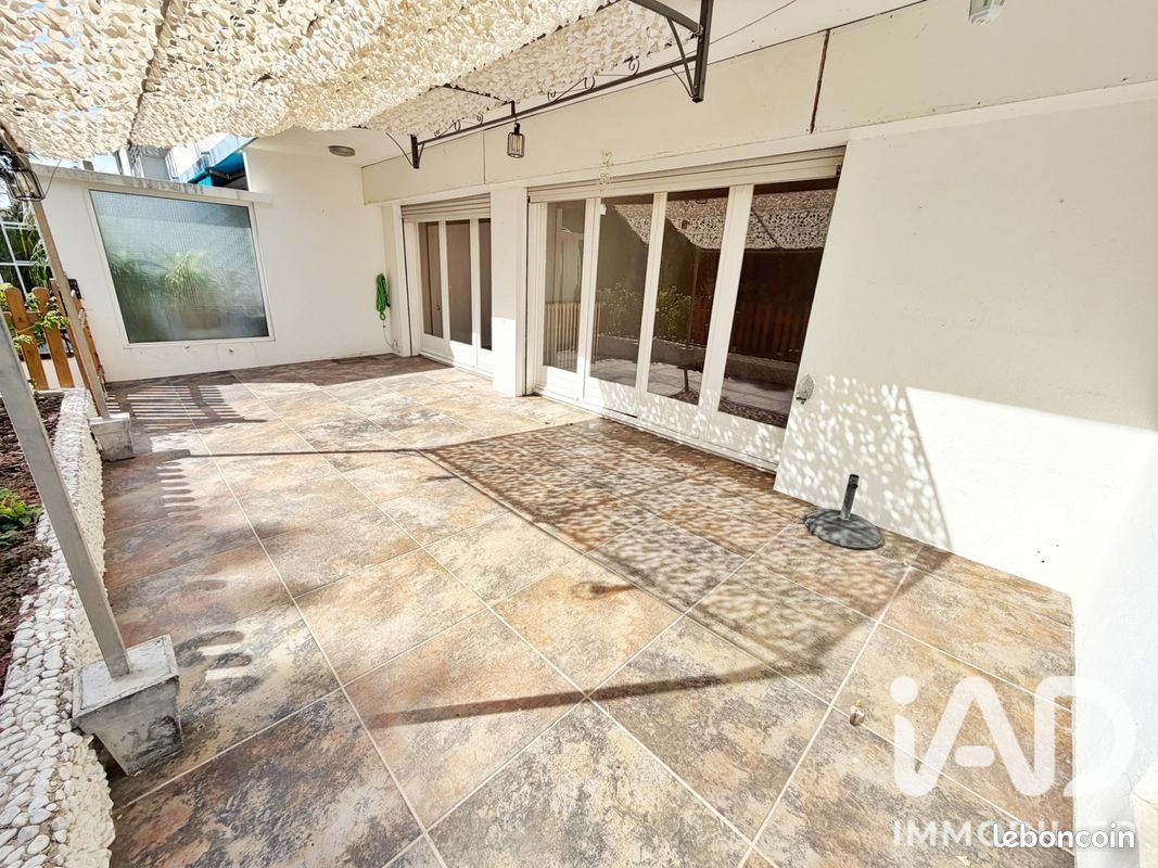 Appartement 3 pièces 74 m² · à La Seyne-sur-Mer · 74 m² · 310 000 €