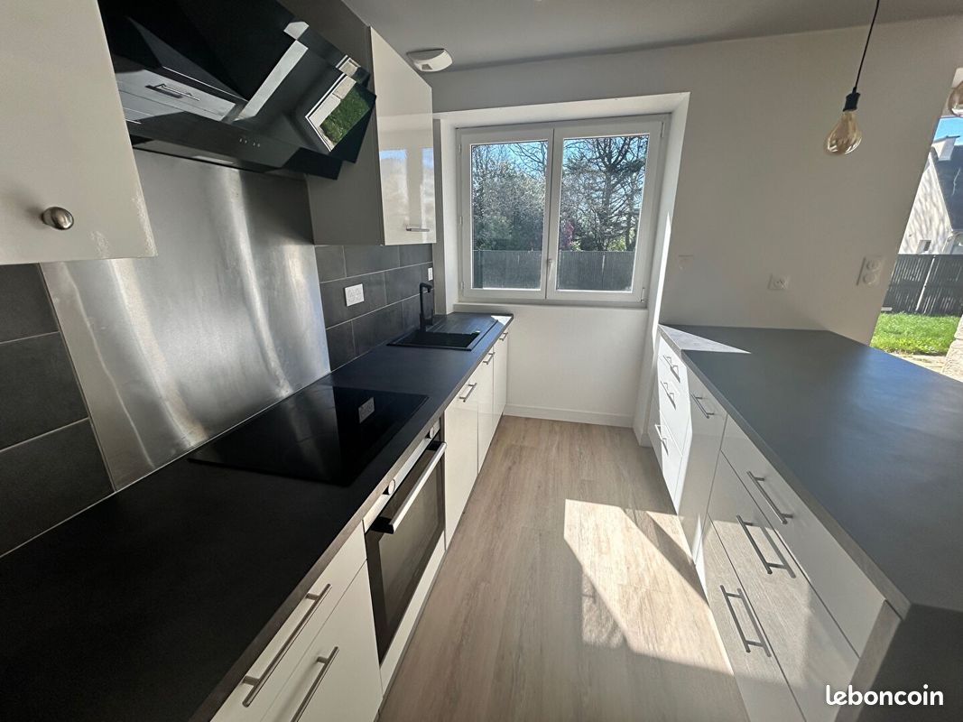 Maison 7 pièces 172 m² · à Quimper · 172 m² · 1 445 €