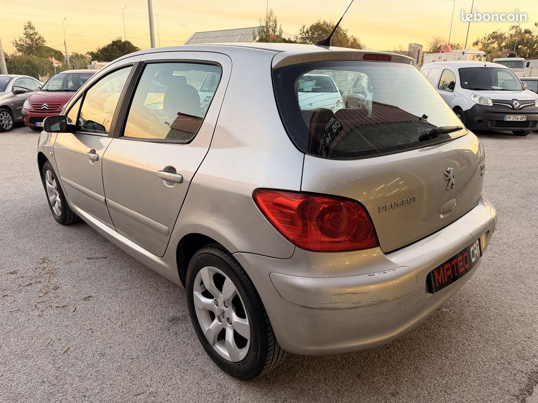 Peugeot 307 1.6 HDI110 EXECUTIVE PACK 5P - Voitures