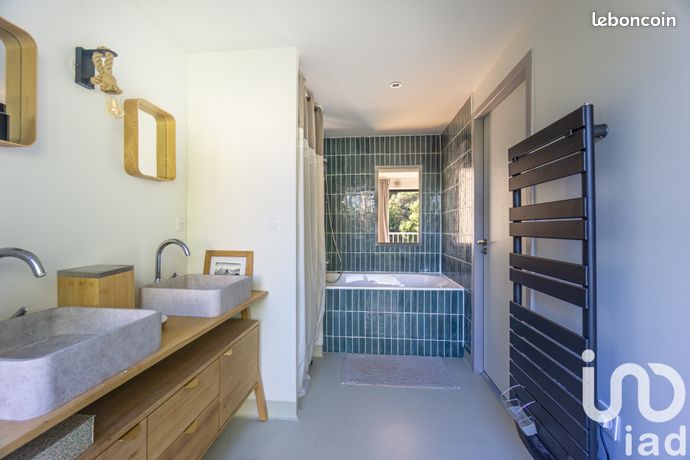 Maison 7 pièces 156 m² — 7