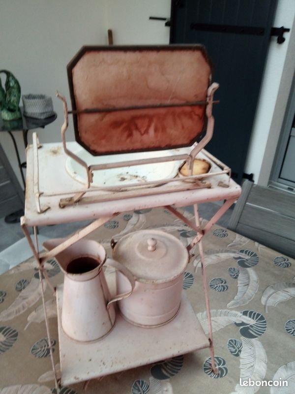 Table de toilette de poupée (image 4)