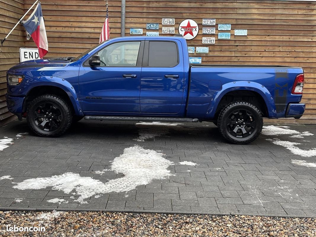 Dodge RAM 1500 Big Horn Punisher 5.7 V8 HEMI 401 ch 4x4 – GPL – CarPlay – Attelage (image 3)
