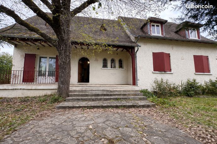 Maison 9 pièces 180 m²