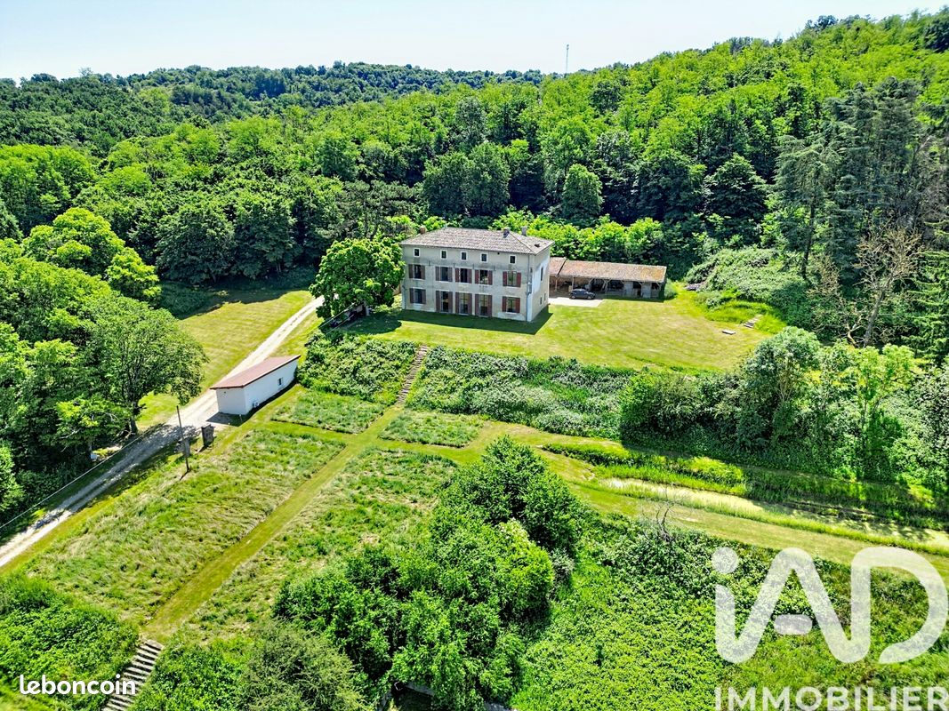 Maison 7 pièces 276 m² · à Septème · 276 m² · 880 000 €