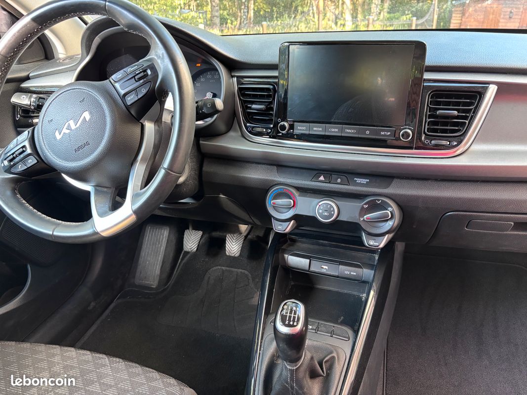 Kia Rio Essence 57500 km (image 2)