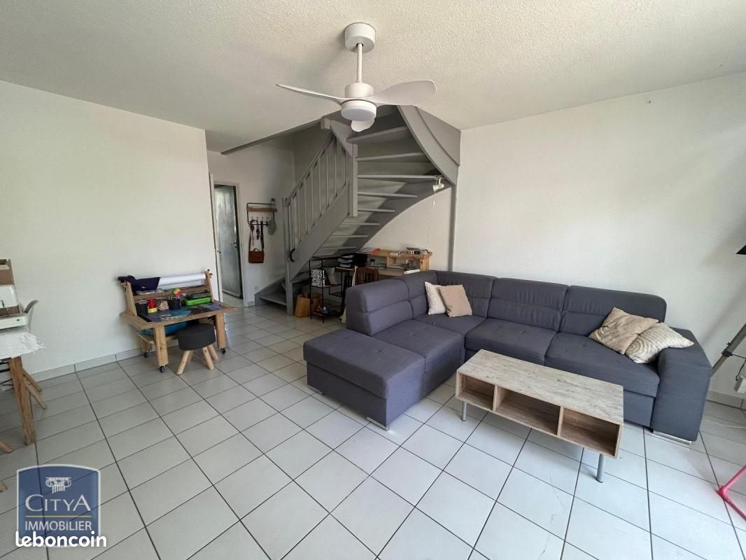 Maison 4 pièces 79 m² · à Saint-Jean-d'Angély · 79 m² · 722 €/mois