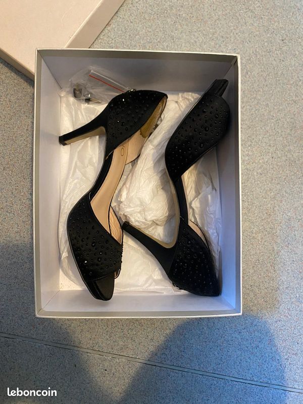 Chaussures talons (image 1)
