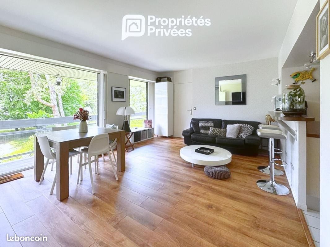 Appartement 3 pièces 67 m² · à Versailles · 67 m² · 450 000 €