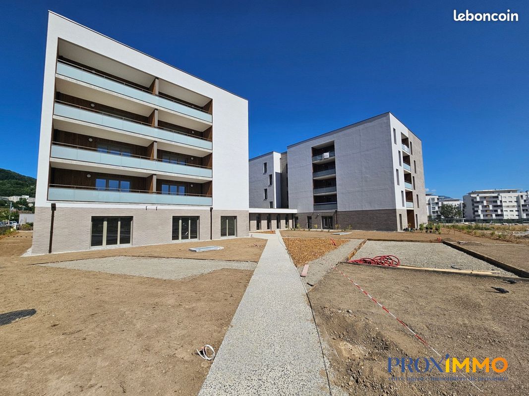 Appartement 2 pièces 45 m² · à Voiron · 45 m² · 760 €