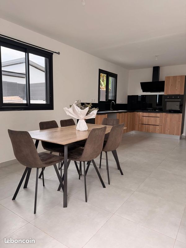 Maison 4 pièces 78 m² · au Tampon · 78 m² · 1 170 €/mois