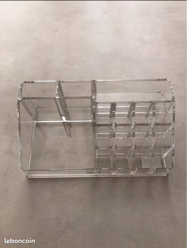 Rangement maquillage (image 1)