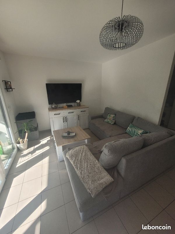 Appartement avec grande terrasse (image 1)