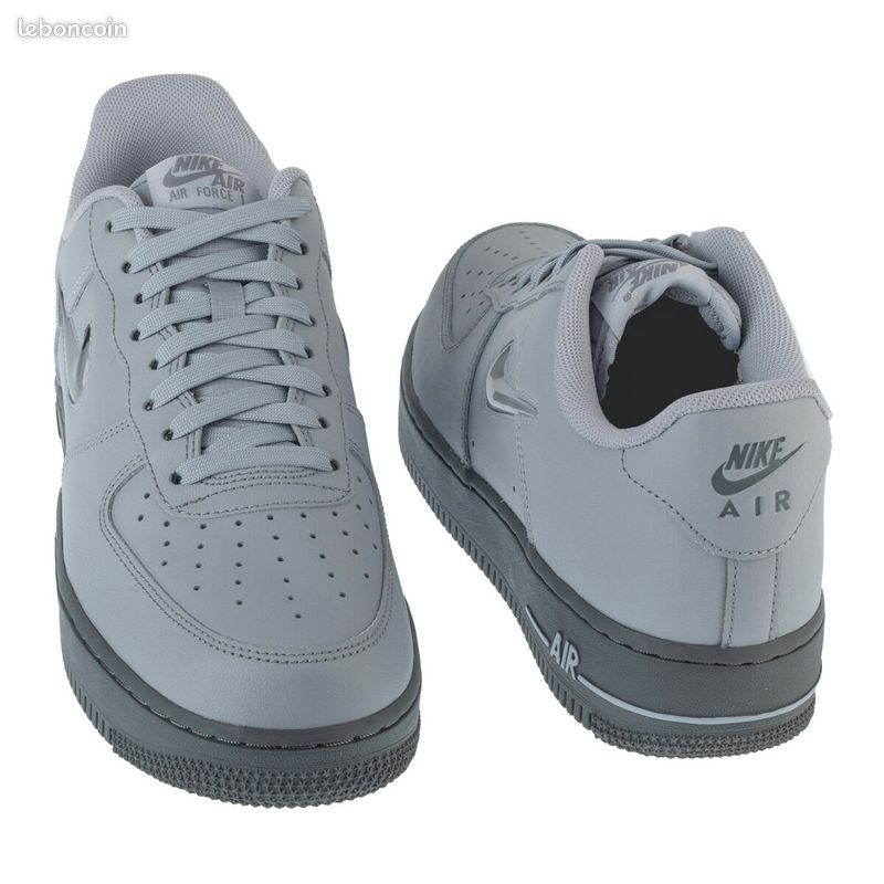 NIKE AIR Force JEWEL Grey GRISES taille 42 no HM0621001 boite