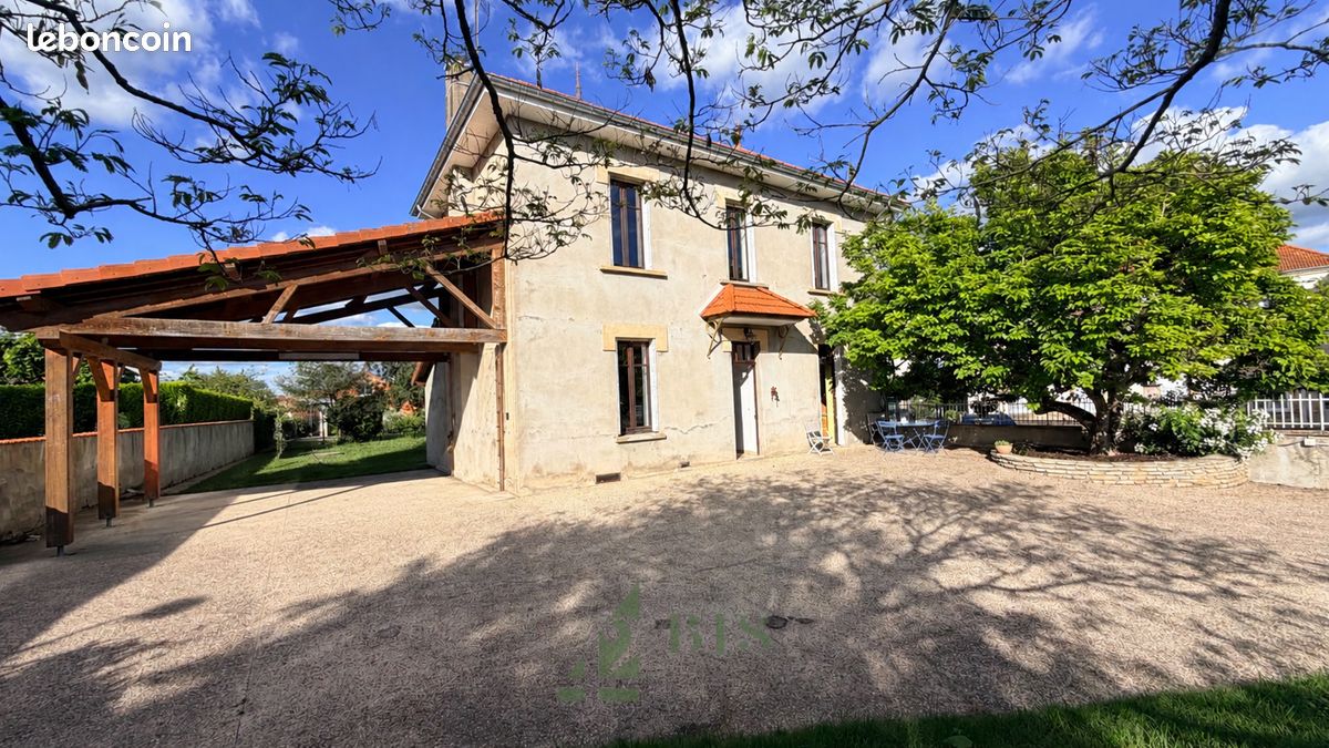 Maison 6 pièces 140 m² (image 1)