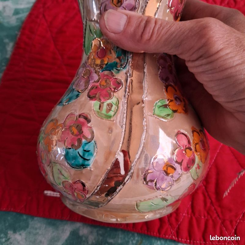 Paire de vases vintage Vallauris – Céramique florale & dorures (20 cm) années 50 (image 12)