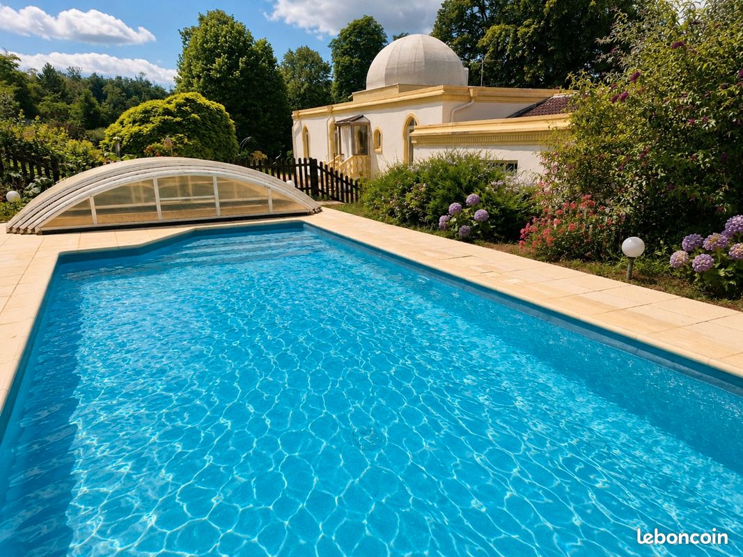 Maison 9 pièces 253 m² · à Mirecourt · 253 m² · 396 000 €