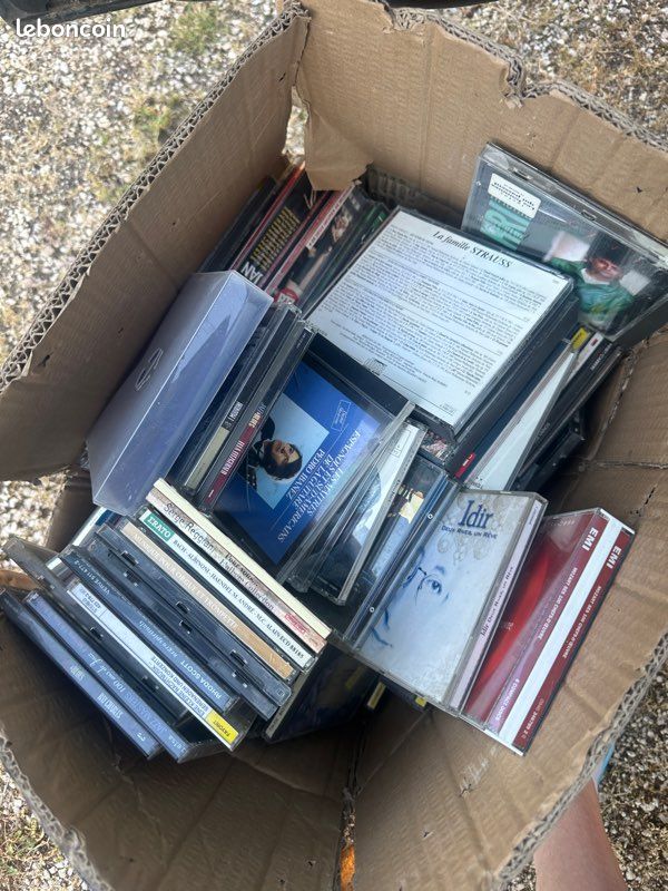 Très gros lot de cd (image 1)