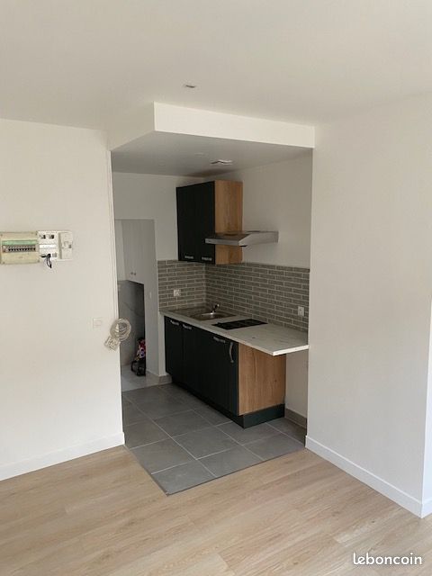 Studio refait à neuf à vendre - Fontenay coeur de ville (image 1)