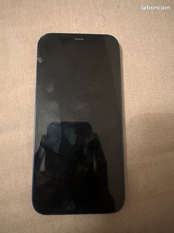 IPhone 12 (image 2)