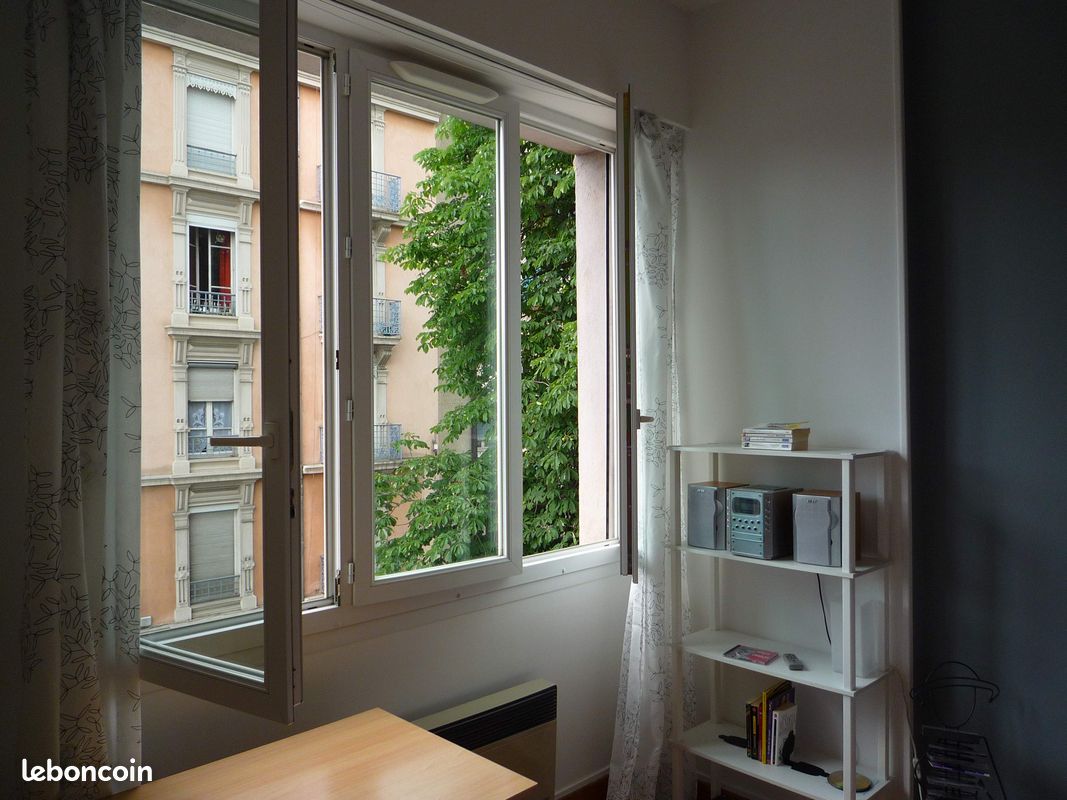 Appartement 2 pièces 50 m² · à Grenoble · 49,8 m² · 140 000 €