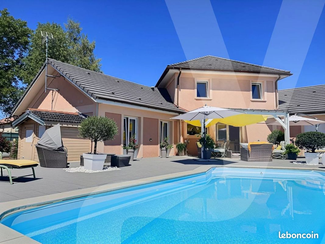 Maison 5 pièces 205 m² · à Monthureux-sur-Saône · 205 m² · 394 000 €