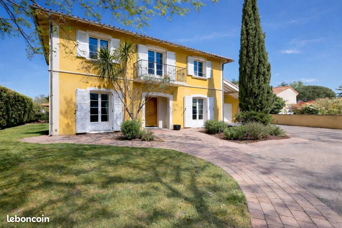 Maison 6 pièces 200 m² · à Pibrac · 200 m² · 499 000 €