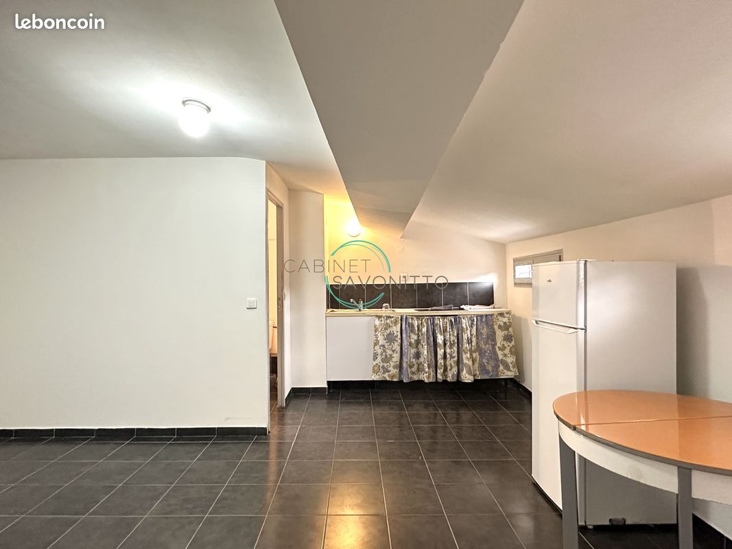 Appartement 1 pièce 24 m² · à Marseille · 24 m² · 450 €