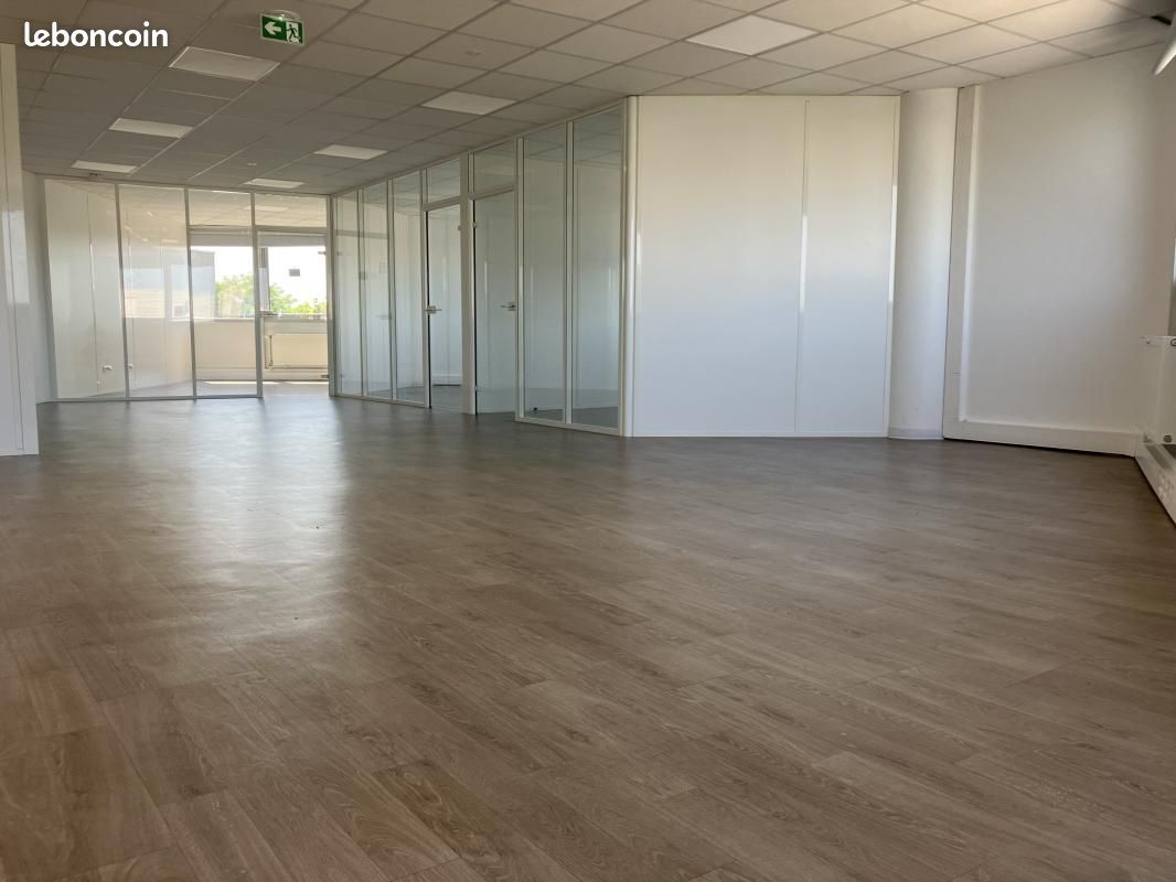 Local bureaux 789 m² (image 3)